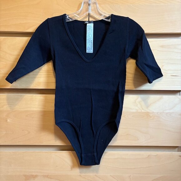 ZARA BLACK RIBBED SEAMLESS BODYSUIT, SIZE: XS-S, LIKE NEW - Picture 1 of 3